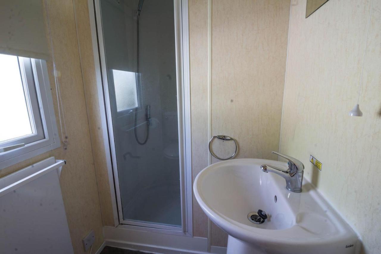 Lovely 3 Bed, 8 Berth Caravan For Hire In Skegness, Lincolnshire Ref 35120Sd ラウス エクステリア 写真